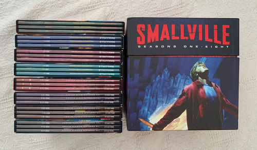 Smallville seasons 8 dvd - smallville:,