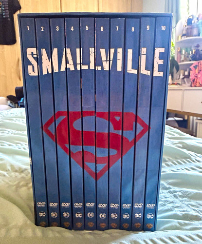 Smallville complete series - smallville,