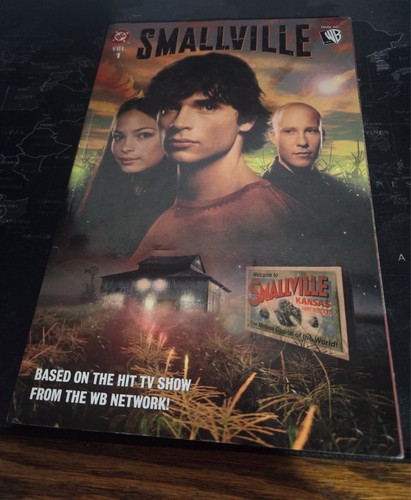 Smallville book 2002 - smallville,